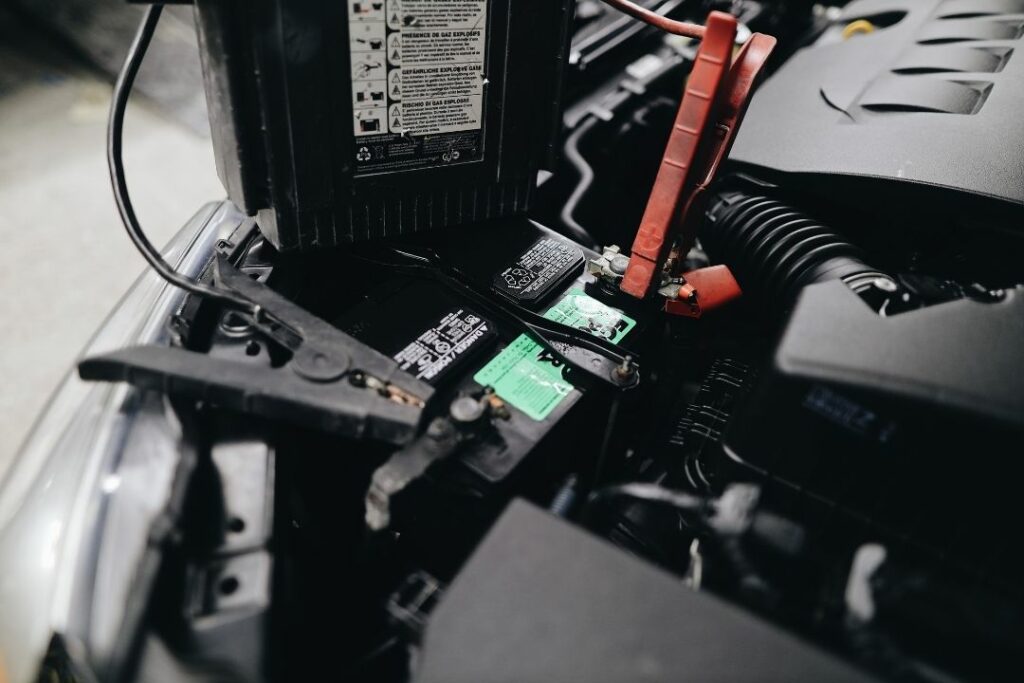 comment enlever la batterie de voiture